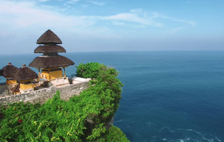 Uluwatu Temple Sunset And Kecak Fire Dance Tour | BALI TREKKING TOUR